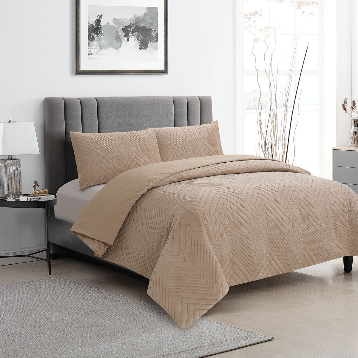 QUEEN Embossed Velvet Quilt Cover Set - Champagne