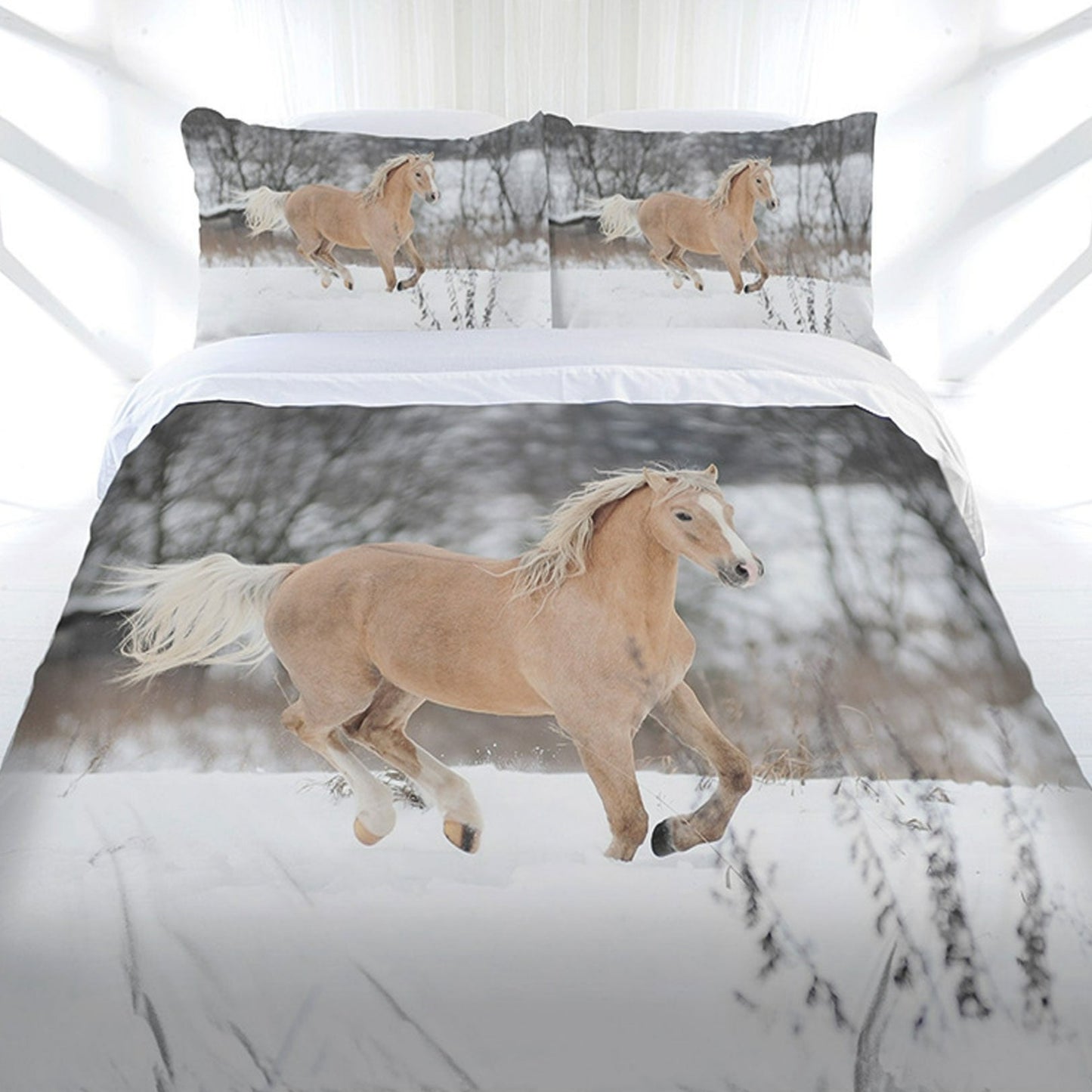 DOUBLE Winter Gallop Quilt Cover Set - Horse Design