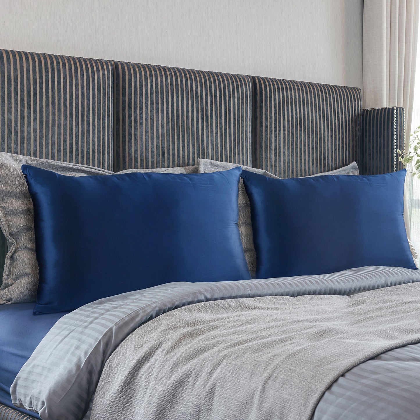 100% Mulberry Silk Pure Silk Pillow Case Hypoallergenic Pillowcase - Navy