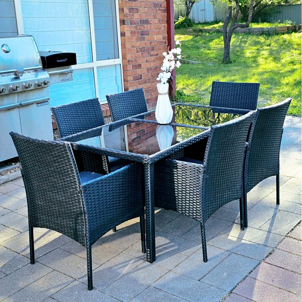 Larkin 6-Seater Minimalist Wicker 7-Piece Dining Set - Black