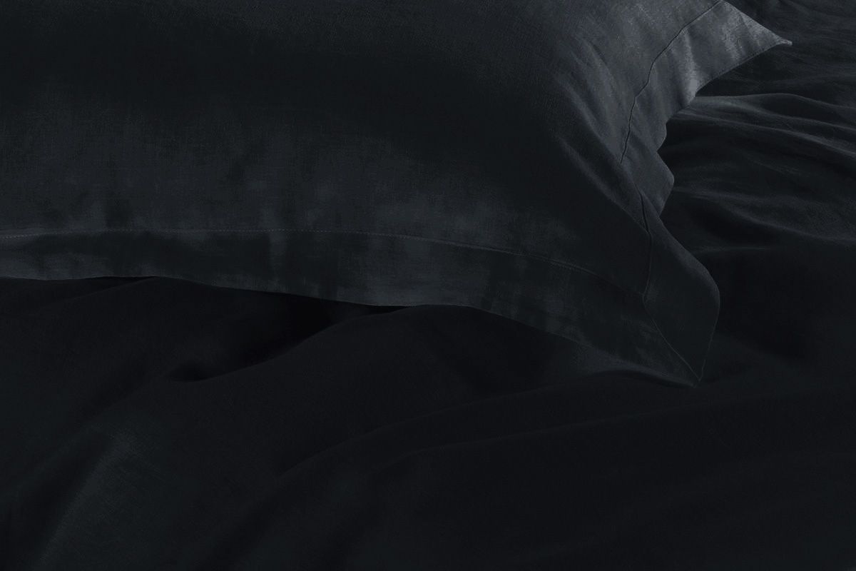 SINGLE 1000TC Tailored Duvet Quilt Cover Set - Black