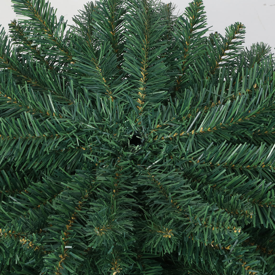 7ft 2.1m 800 Tips Pencil Christmas Tree