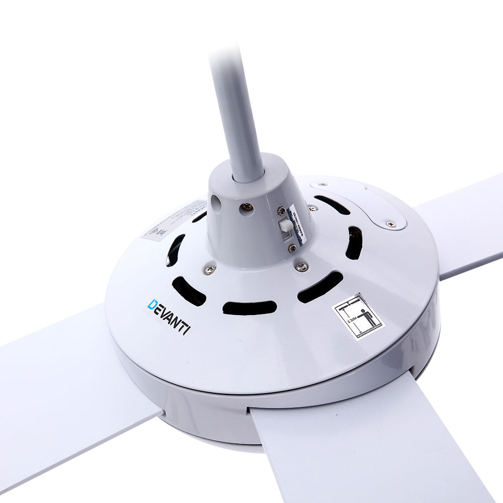 52'' Ceiling Fan w/Light w/Remote Timer - White