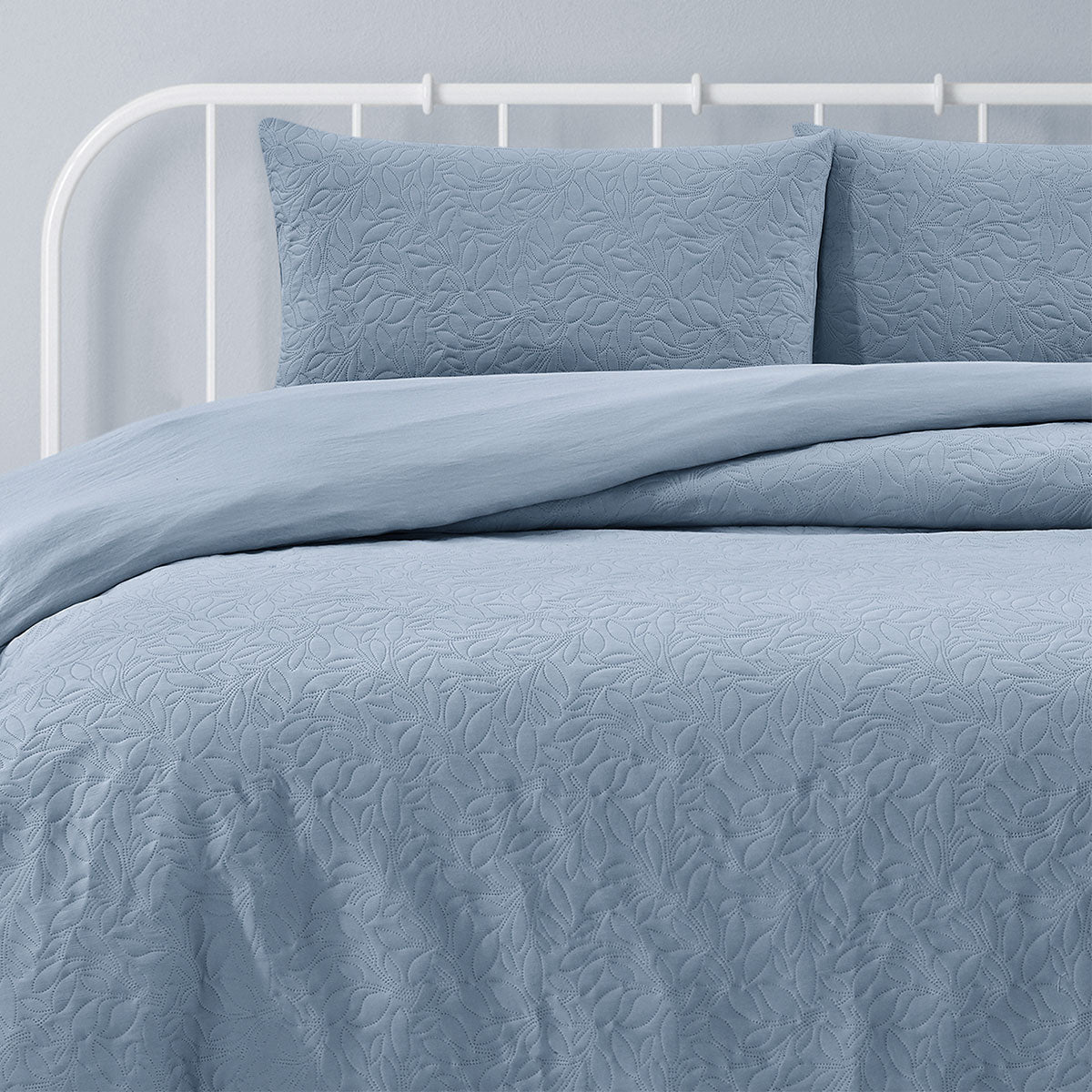 KING Pinsonic Embossed Quilt Cover Set - Bluebell
