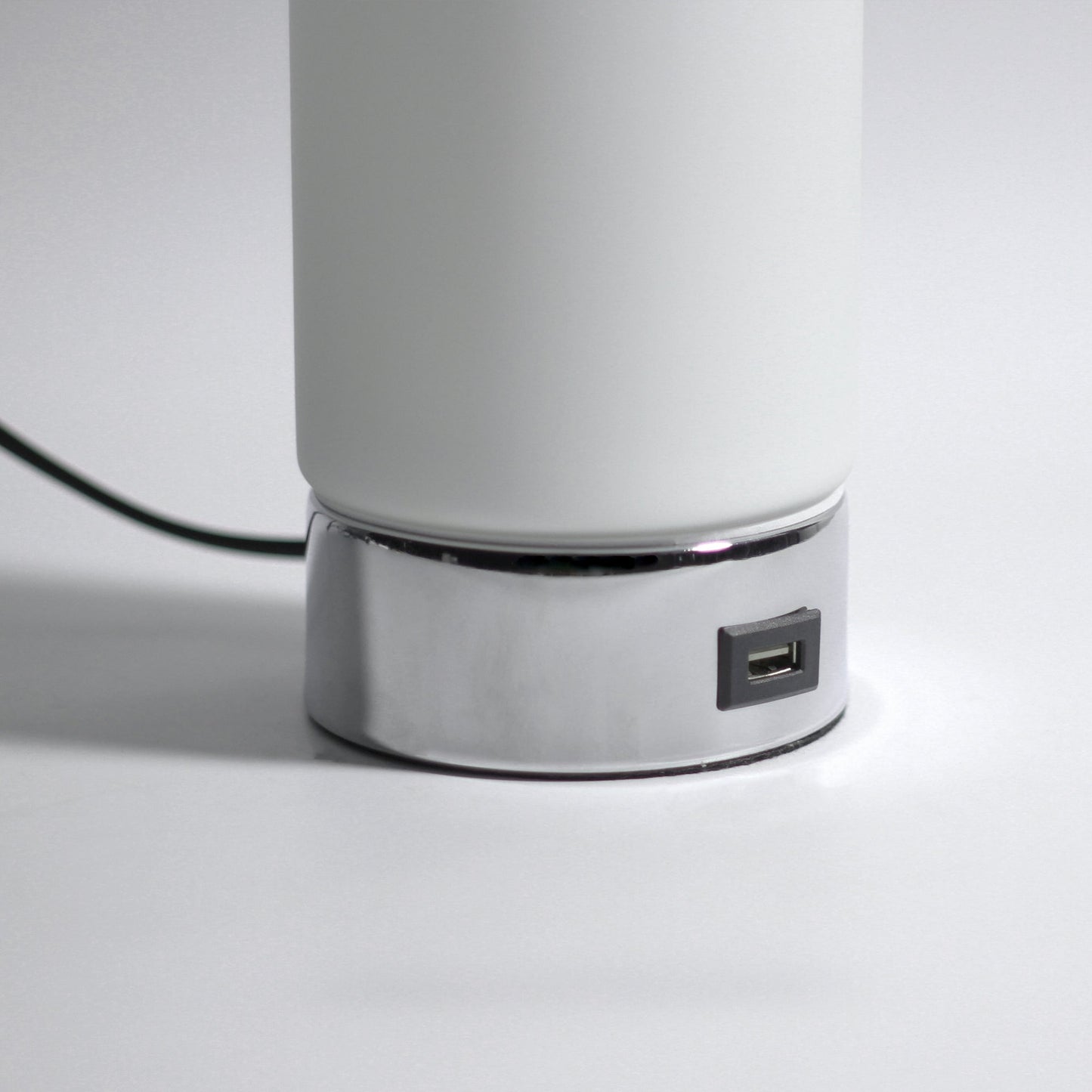 Cylinder Touch Lamp with USB Port